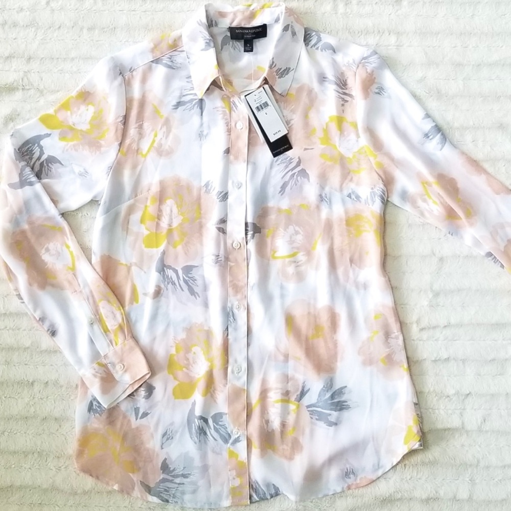 Banana Republic - Floral Button down